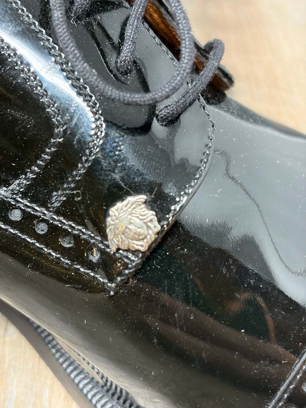 Vintage New Versace Men's 9 Blk Patent Leather Medusa Brogue Oxford Shoes W/Box - Picture 12 of 16